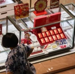 Singapore&rsquo;s gold retailers boost inventories amid rising demand, global uncertainties 